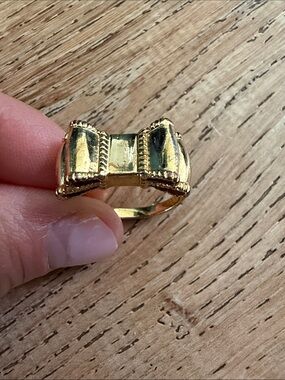 kate spade Gold Bow Ring - Polished Bow Accent